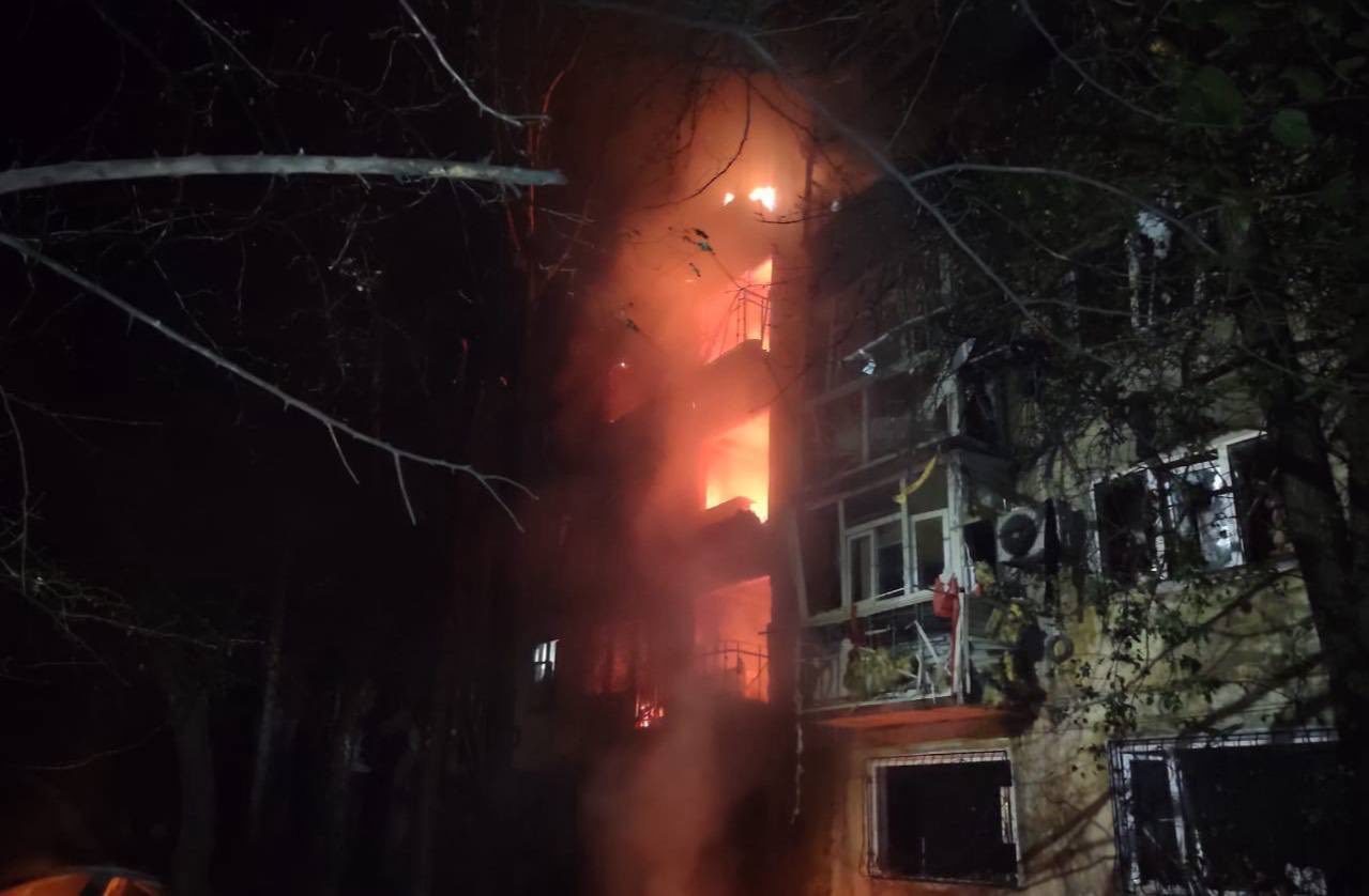 На Дніпропетровщині внаслідок обстрілу рф поранено 11 людей, пошкоджено 7 багатоповерхівок