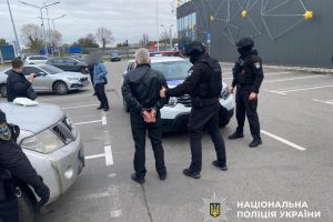 Киянин спробував “розкрутити” командира в/ч на хабар і розтрату, але марно (відео)