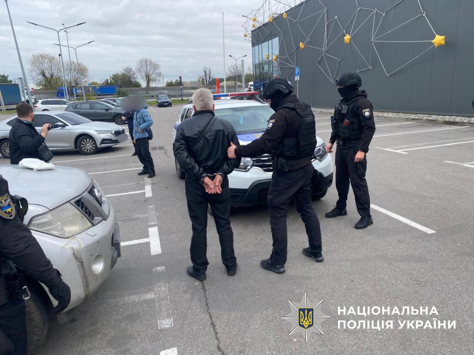 Киянин спробував “розкрутити” командира в/ч на хабар і розтрату, але марно (відео)