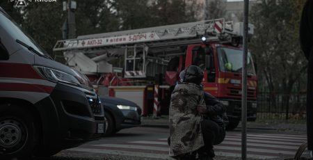 Повітряна атака на Київ: двоє загиблих, постраждали п’ятеро дітей та 16 дорослих Повітряна атака на Київ: двоє загиблих, постраждали п’ятеро дітей та 16 дорослих