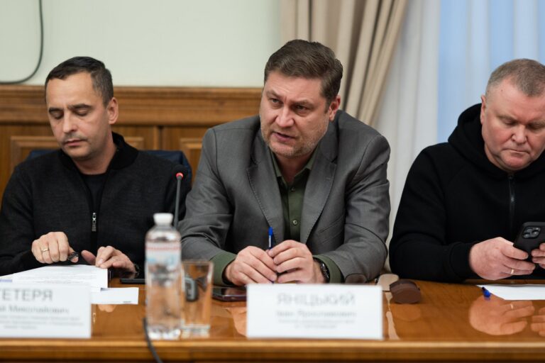Микола Калашник: На засіданні штабу Ради оборони Київщини обговорили підготовку до зими, посилення енергонезалежності та безпеку в громадах