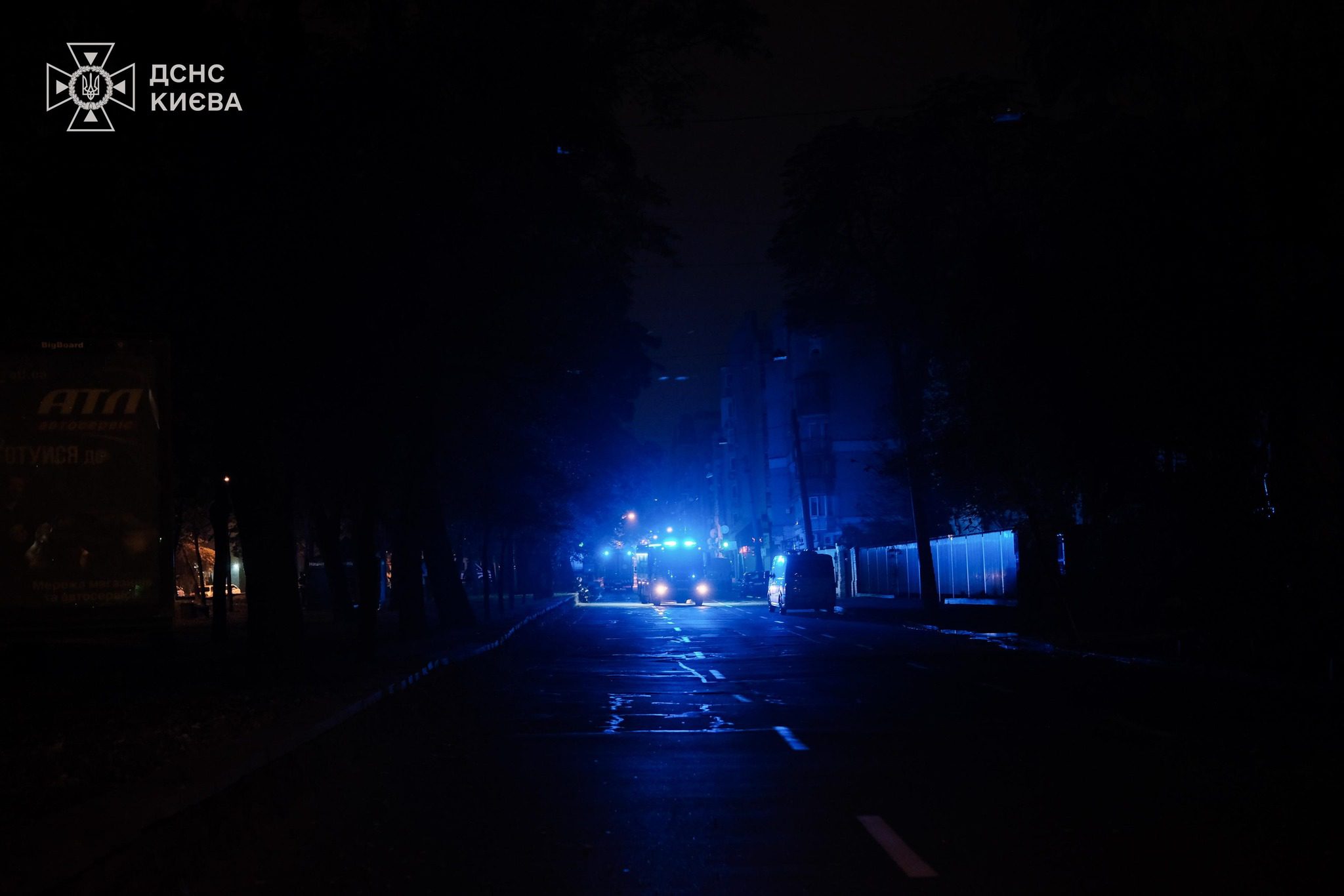 Внаслідок ударів БпЛА по Києву 7 людей постраждали, в Оболонському та Подільському районах пошкоджені житлові будинки (фото)
