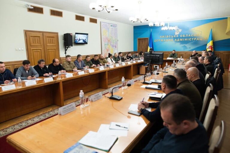 Микола Калашник: На засіданні штабу Ради оборони Київщини обговорили підготовку до зими, посилення енергонезалежності та безпеку в громадах