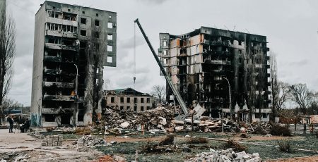 Київоблрада додала грошей на відбудову багатоповерхівок на Київщині  