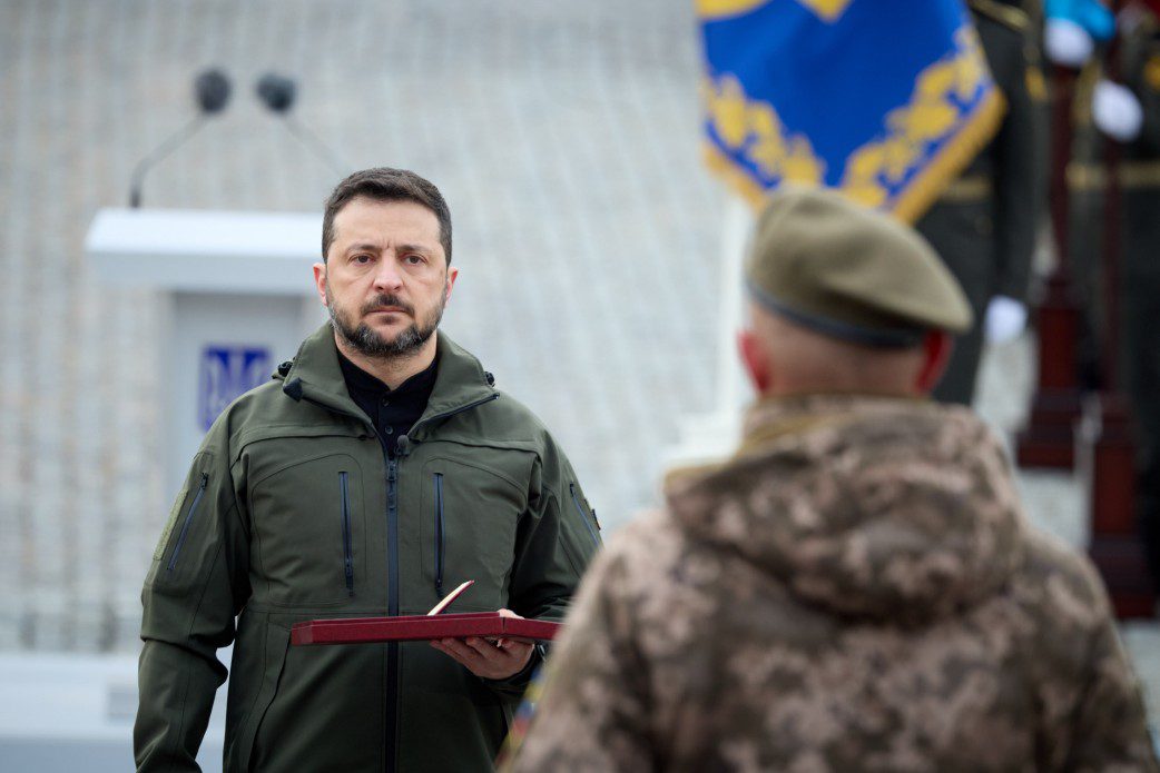 Президент присвоїв Парубію звання Героя України