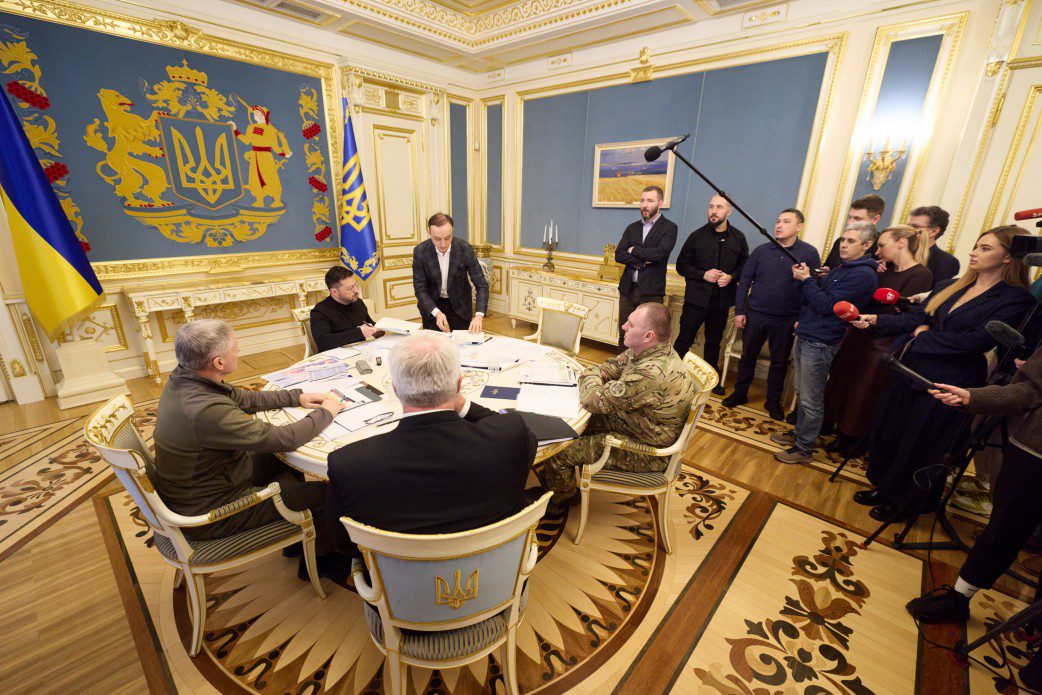 Зеленський доручив краще синхронізувати санкції проти рф