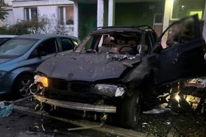 Столичні правоохоронці розслідують обставини вибуху автомобіля BMW у Голосієві (фото) Столичні правоохоронці розслідують обставини вибуху автомобіля BMW у Голосієві (фото)