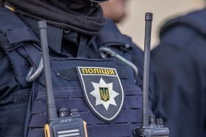 На Київщині 18-річного хлопця судитимуть за напад на трьох людей у Білій Церкві На Київщині 18-річного хлопця судитимуть за напад на трьох людей у Білій Церкві