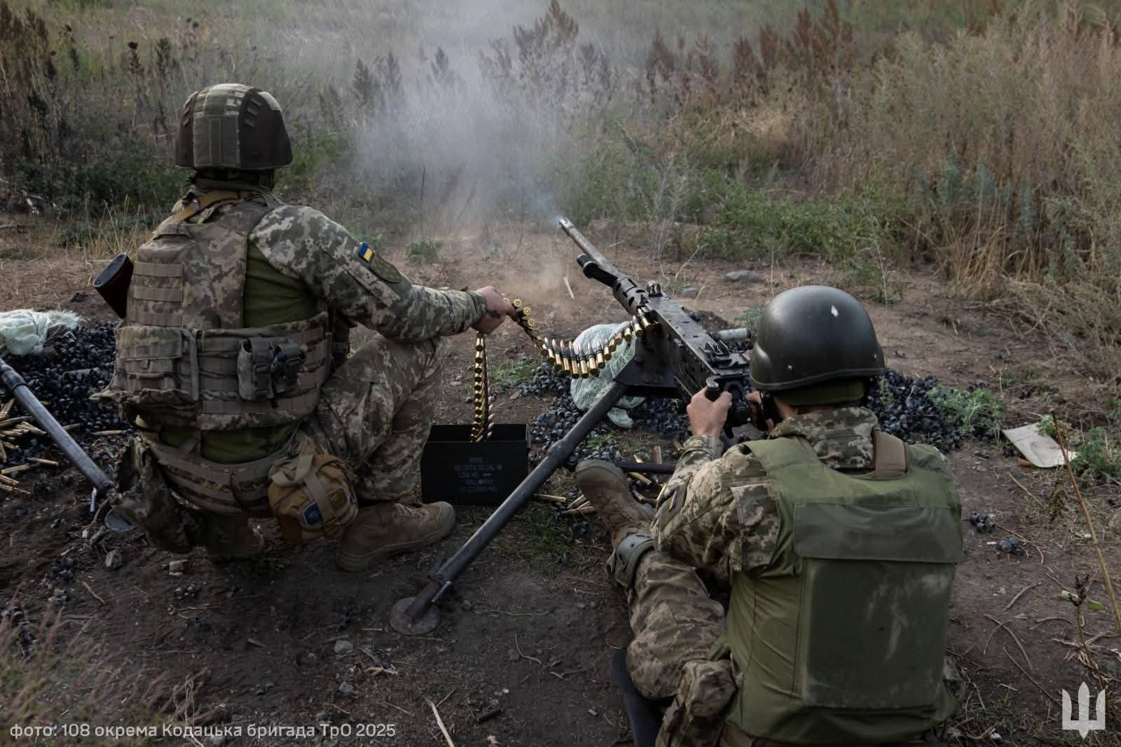 За добу армія рф втратила 730 осіб, 588 БПЛА та 5 крилатих ракет, - Генштаб ЗСУ