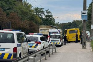 У Подільському районі оновили схему руху на аварійному перехресті (схема)