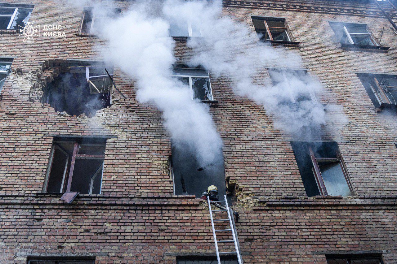 У столиці зросло число постраждалих внаслідок нічного обстрілу рф