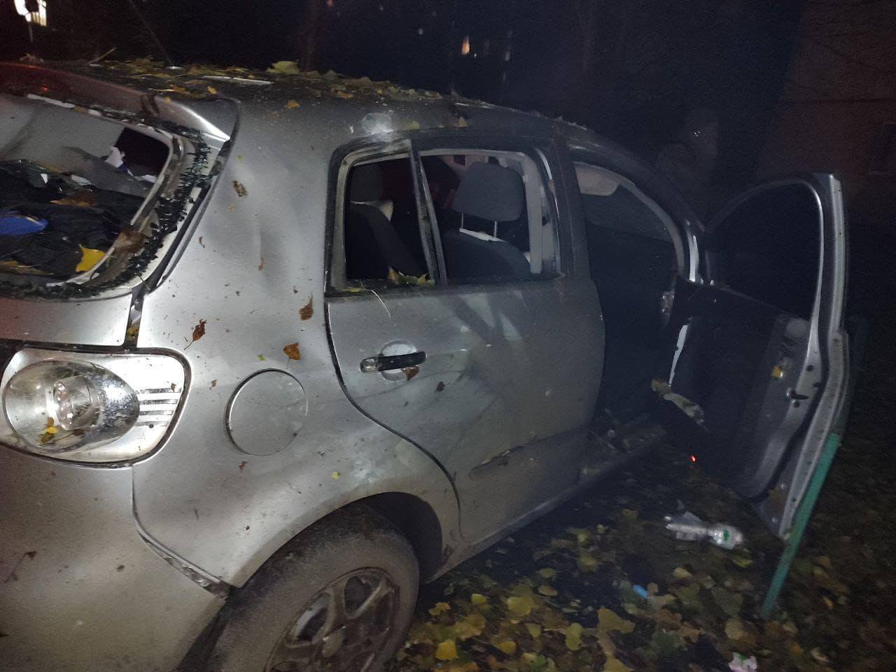 На Київщині внаслідок атаки рф поранено жінку, згоріли будинок та авто