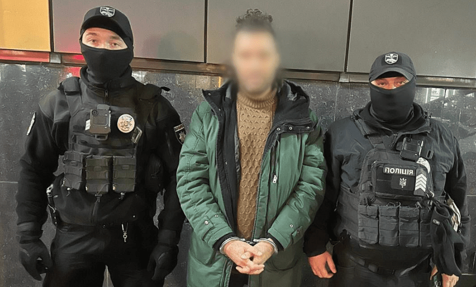 Столична поліція знов затримала водія Mercedes, який жорстоко побив велосипедиста