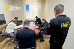 Голові Одеської облради Григорію Діденко та його дружині-нардепці повідомили про підозру в декларуванні неправдивої інформації (відео)