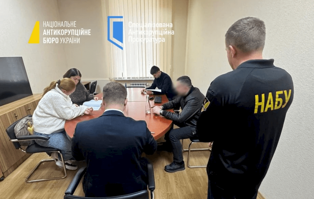 Голові Одеської облради Григорію Діденко та його дружині-нардепці повідомили про підозру в декларуванні неправдивої інформації (відео)