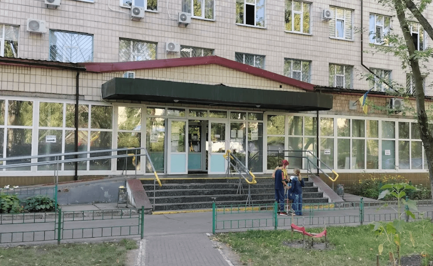 Лікарню на Троєщині, де через закрите укриття загинули люди, відремонтують за 10 млн гривень Лікарню на Троєщині, де через закрите укриття загинули люди, відремонтують за 10 млн гривень