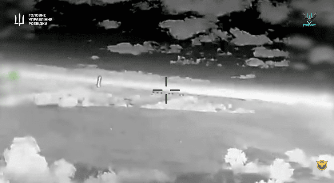 У Криму "Примари" ГУР уразили три РЛС та десантний катер окупантів У Криму "Примари" ГУР уразили три РЛС та десантний катер окупантів