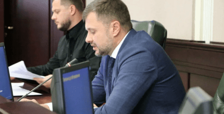 Київська облрада схвалила серію звільнень керівників освітніх та соціальних закладів столичного регіону Київська облрада схвалила серію звільнень керівників освітніх та соціальних закладів столичного регіону