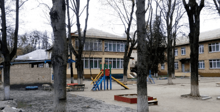 На ремонт пошкодженого обстрілом дитсадка №419 в Шевченківському районі спрямовують 3,7 млн гривень На ремонт пошкодженого обстрілом дитсадка №419 в Шевченківському районі спрямовують 3,7 млн гривень