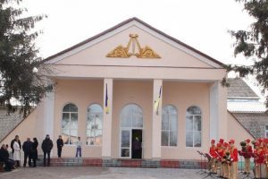 Калинівка за 10 млн гривень утеплить фасад будинку культури Калинівка за 10 млн гривень утеплить фасад будинку культури
