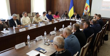 У КОДА відбувся круглий стіл «D2R - управління будівельними відходами та відновлення громад», який об’єднав громади, державу та бізнес