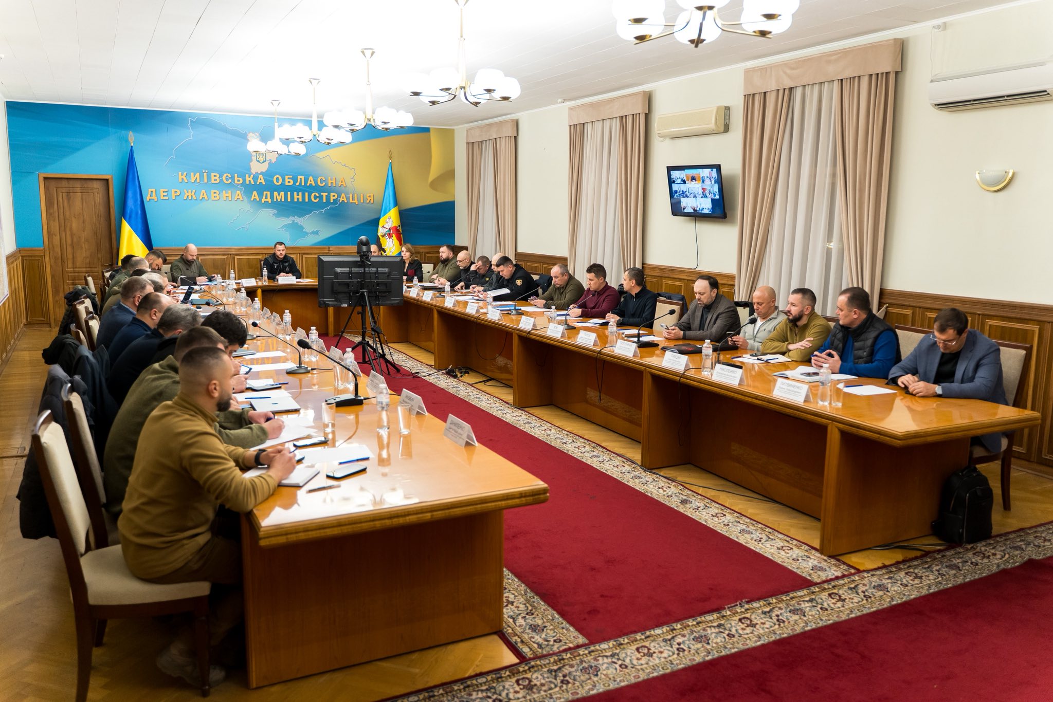 Микола Калашник провів чергове засідання оперативного штабу Ради оборони Київської області: ключові акценти та завдання