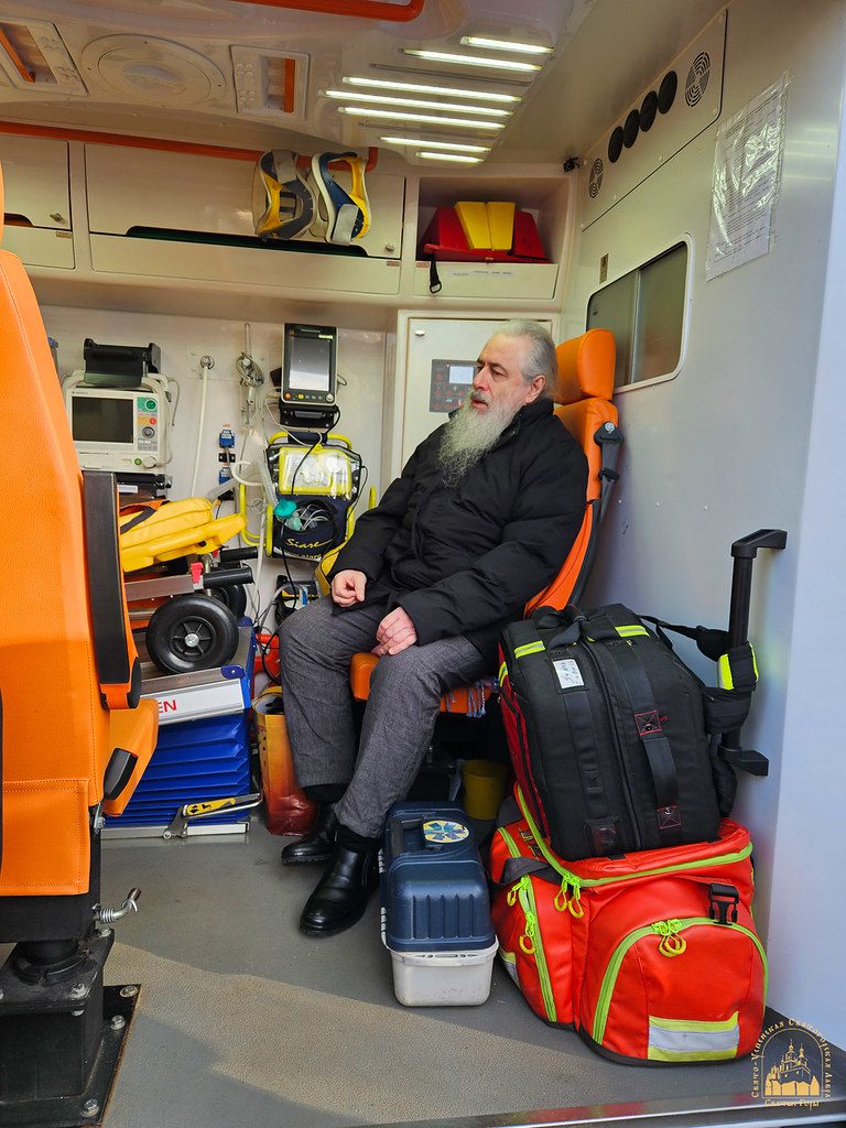 Намісника Святогірської лаври госпіталізували через стан здоров'я, але потім Соборний суд Дніпра вирішив продовжити засідання