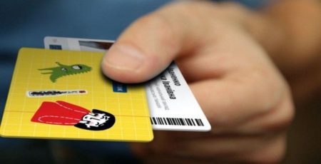 Київ витратив 1 млн гривень на бланки для електронних учнівських квитків