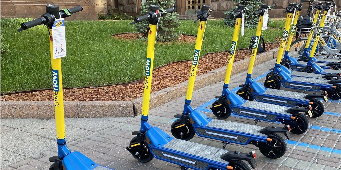 У Київраді планують заробляти на пунктах прокату велосипедів та самокатів