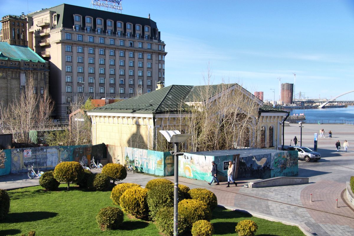 На Подолі готують до ремонту старовинну будівлю Поштової станції