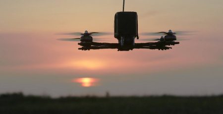 У Херсоні ворожий БпЛА вбив жінку з дитиною