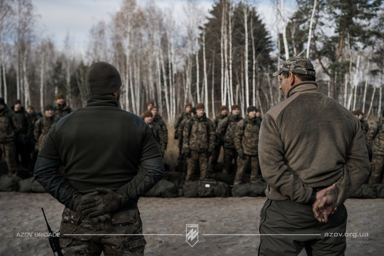 Рекрутинг у “Азов”: перший крок до служби в 12-й бригаді