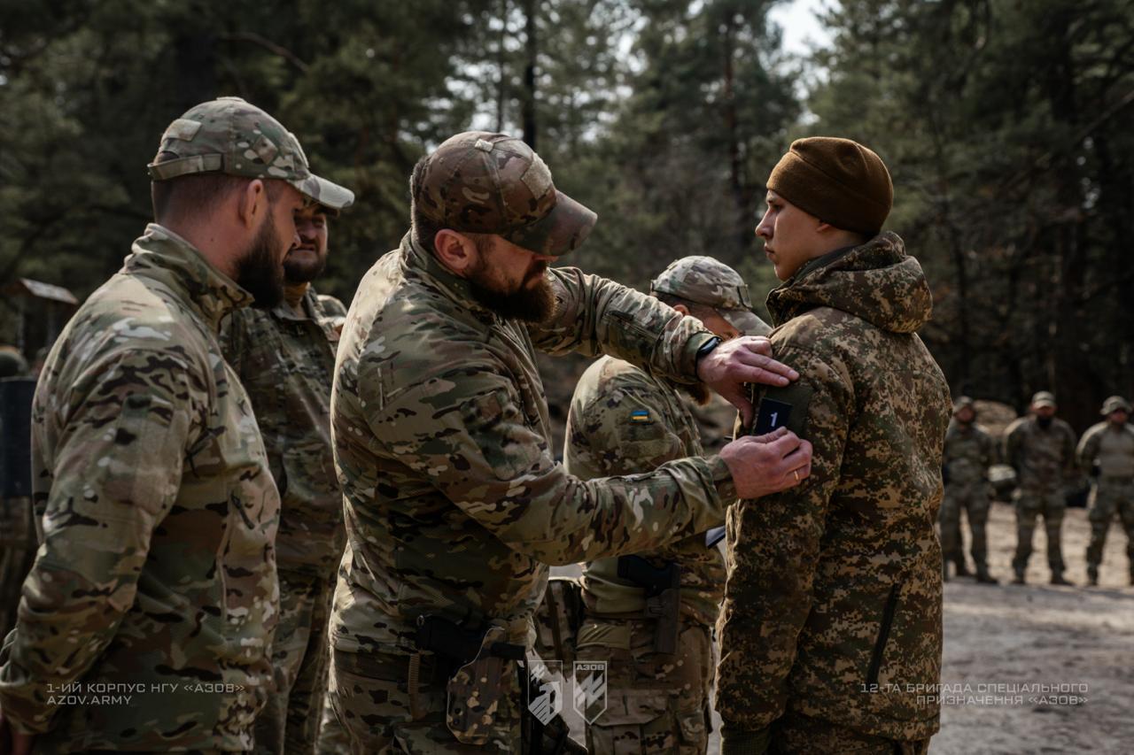 Рекрутинг у “Азов”: перший крок до служби в 12-й бригаді