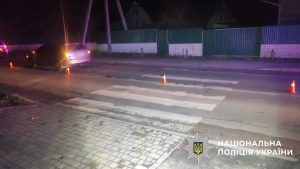У Василькові авто на пішохідному переході травмувало жінку з дитиною