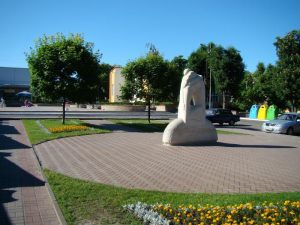 Київську площу Бучі за 1,2 млн гривень зроблять безбар’єрною