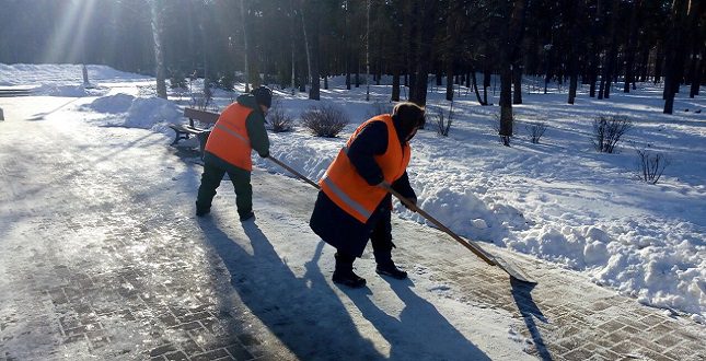 Макарів готується за 1 млн гривень прибирати лід