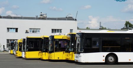 Роботи біля станції метро "Дарниця" 27 листопада змінять рух тролейбусів (схема)