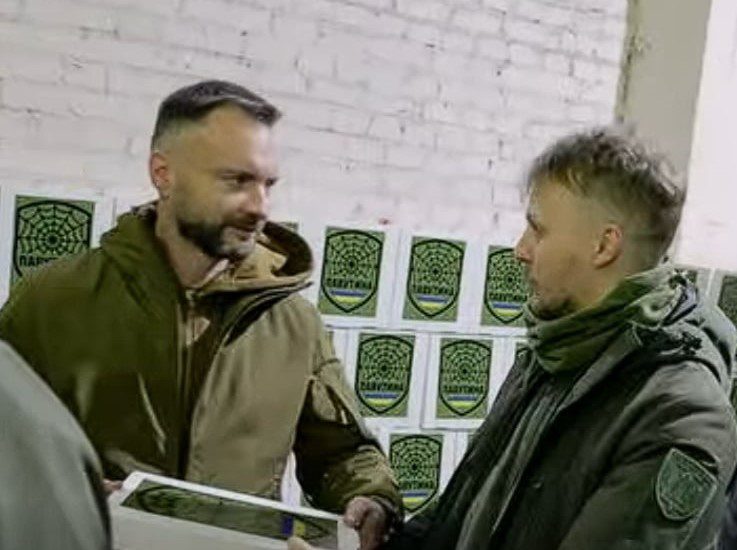 «Українська команда» разом із Володимиром Кличком передала чергову партію дронів бійцям 5 батальйону 117 бригади ТрО, - Палатний