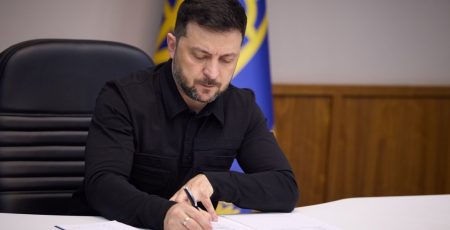 Зеленський оновив склад делегації для переговорів з США та представниками рф