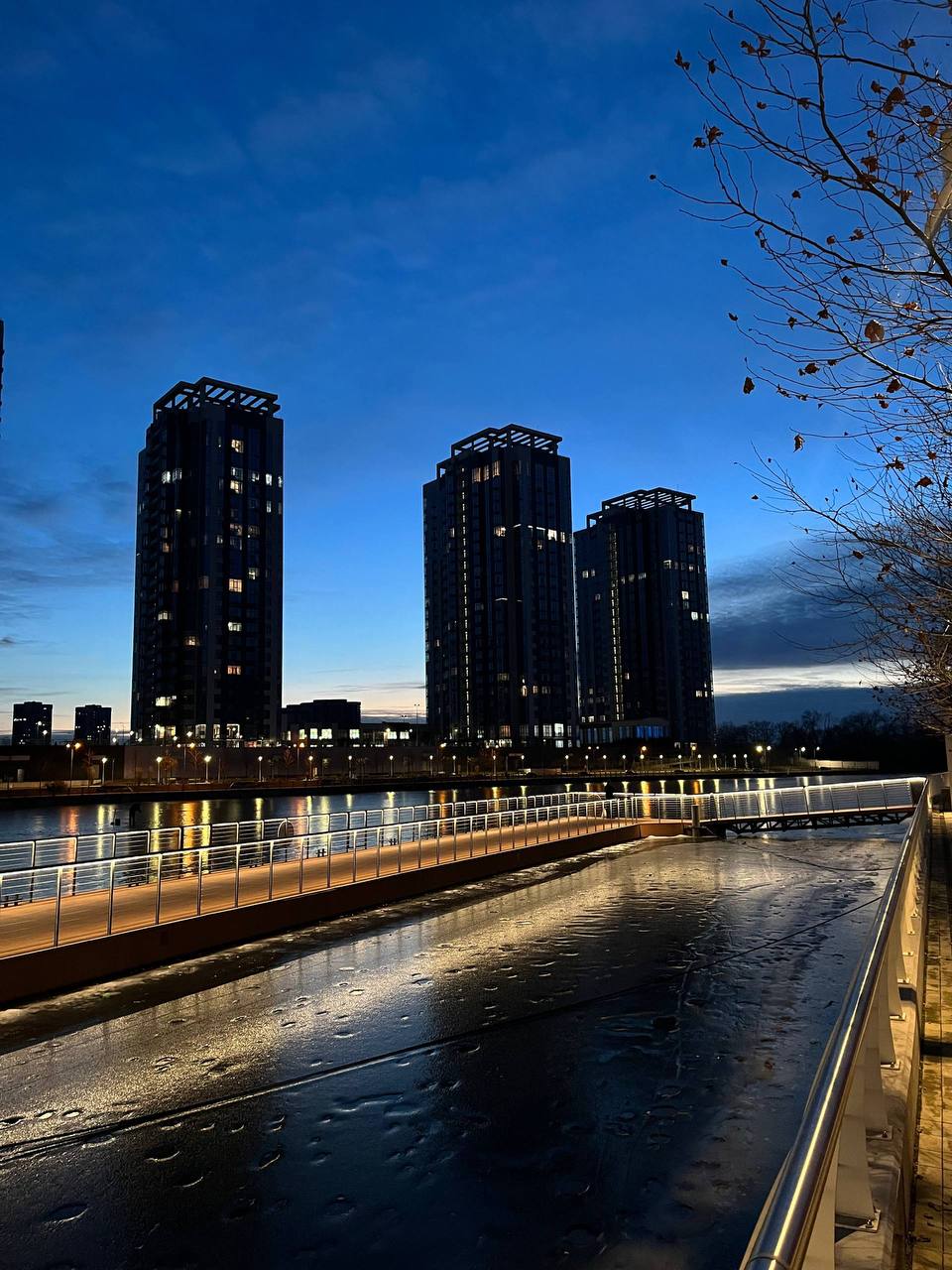 Де на Лівому березі Києва зробити атмосферні світлини