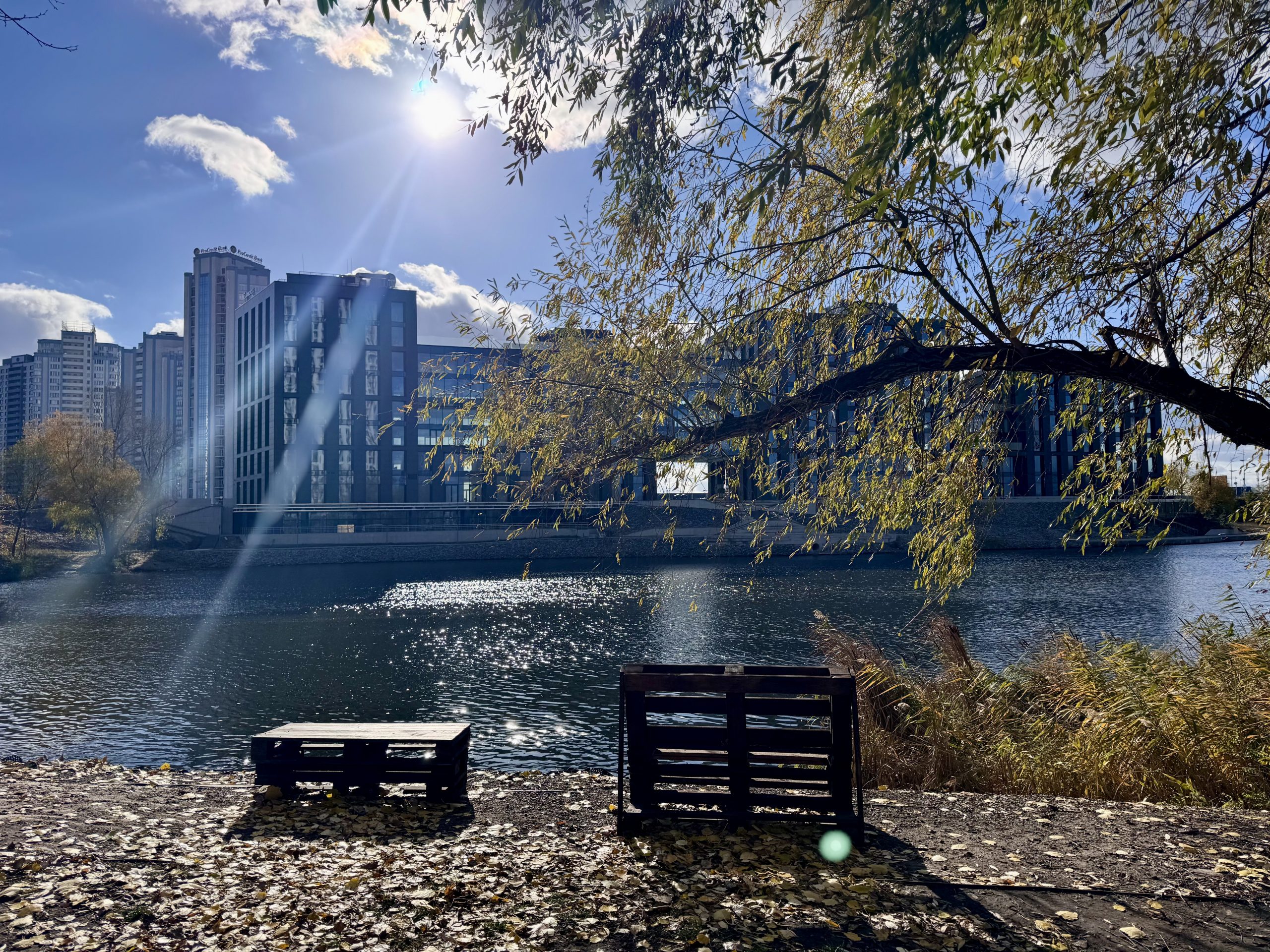 Де на Лівому березі Києва зробити атмосферні світлини