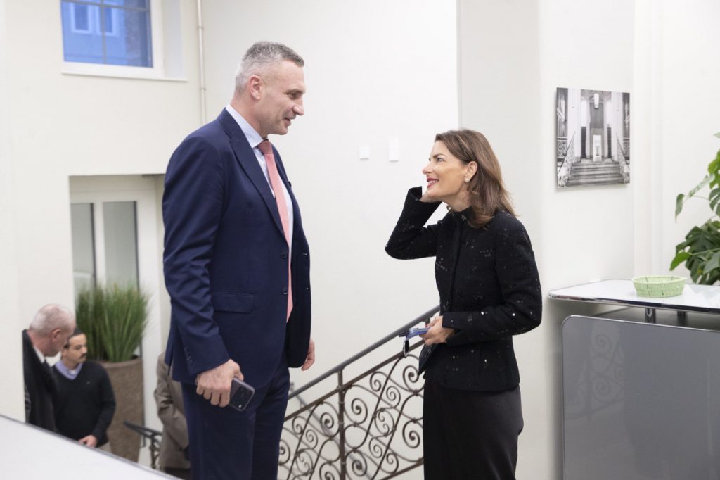 Віталій Кличко в Берліні зустрівся з представниками ЄБРР Віталій Кличко в Берліні зустрівся з представниками ЄБРР