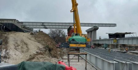 На Макарівщині ремонтують шляхопровід через Житомирську трасу