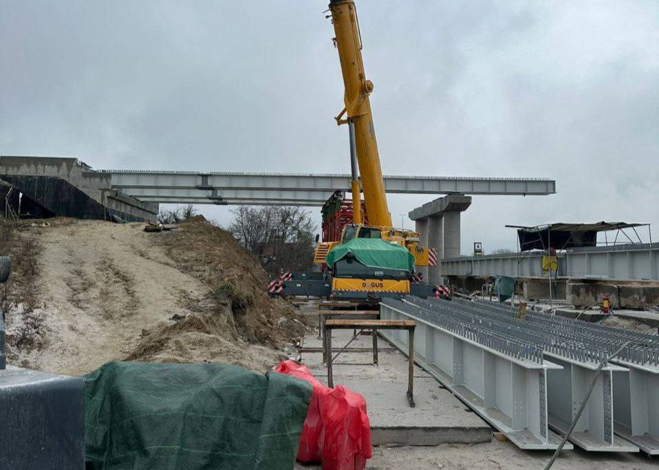 На Макарівщині ремонтують шляхопровід через Житомирську трасу