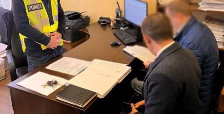 Посадовця КМДА підозрюють у недбалості під час закупівлі генераторів для Пунктів незламності