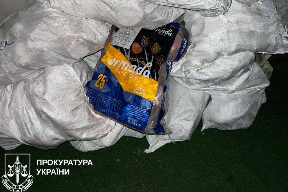 На Київщині викрили схему розкрадання продуктів у військовій частині (фото)