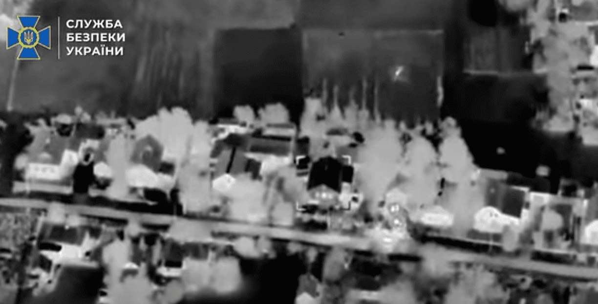 СБУ дронами FP-2 завдала удару по ворожих складах та базах на ТОТ (відео)