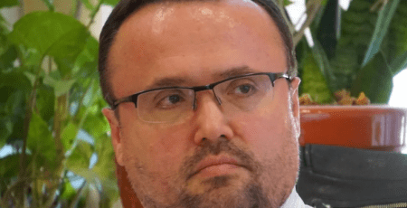 Ще один фігурант оперції "Мідас" та член НКРЕКП Сергій Пушкар сьогодні покинув територію України, - нардеп