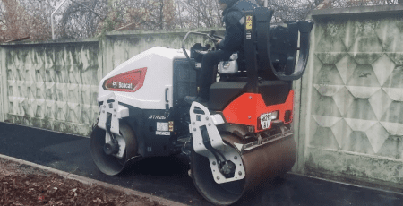 В Обухові розпочали облаштування безбар’єрного тротуару (адреса)