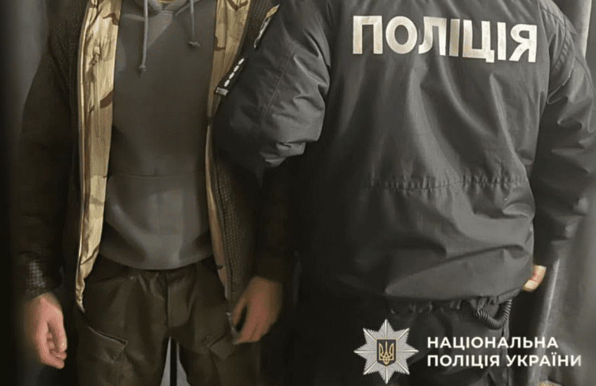 На Фастівщині чоловік зберігав арсенал вогнепальної зброї: протитанковий ракетний комплес, автомати та гранати